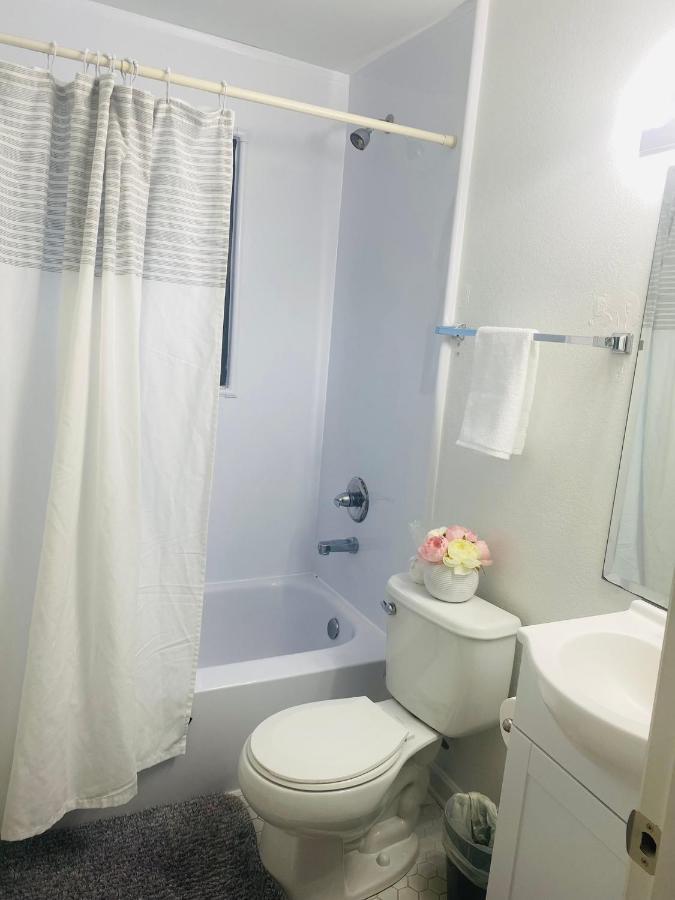 Cozy Condo, Minutes From Broadwy, Sleeps 5 Nashville Buitenkant foto